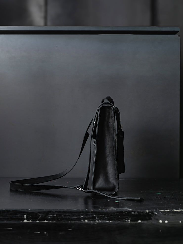 tagliovivo<br>ドクタークロスボディバッグ CULATTA RAW / Black