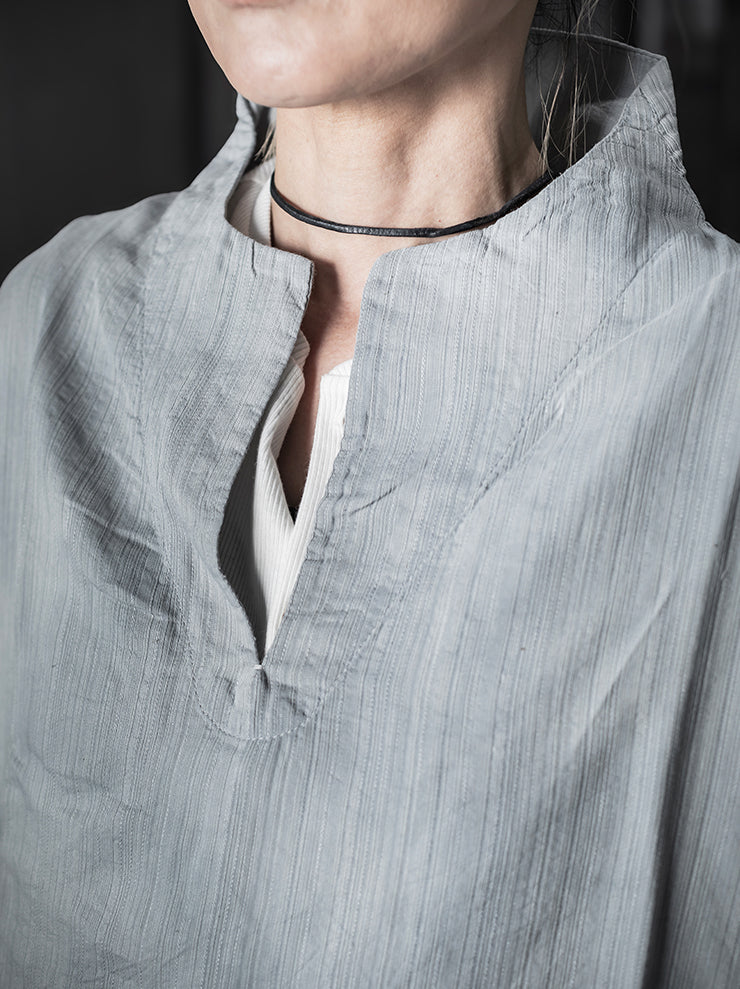 K’ANG <br>Men’s opened collar pullover shirt / GREY INDIGO