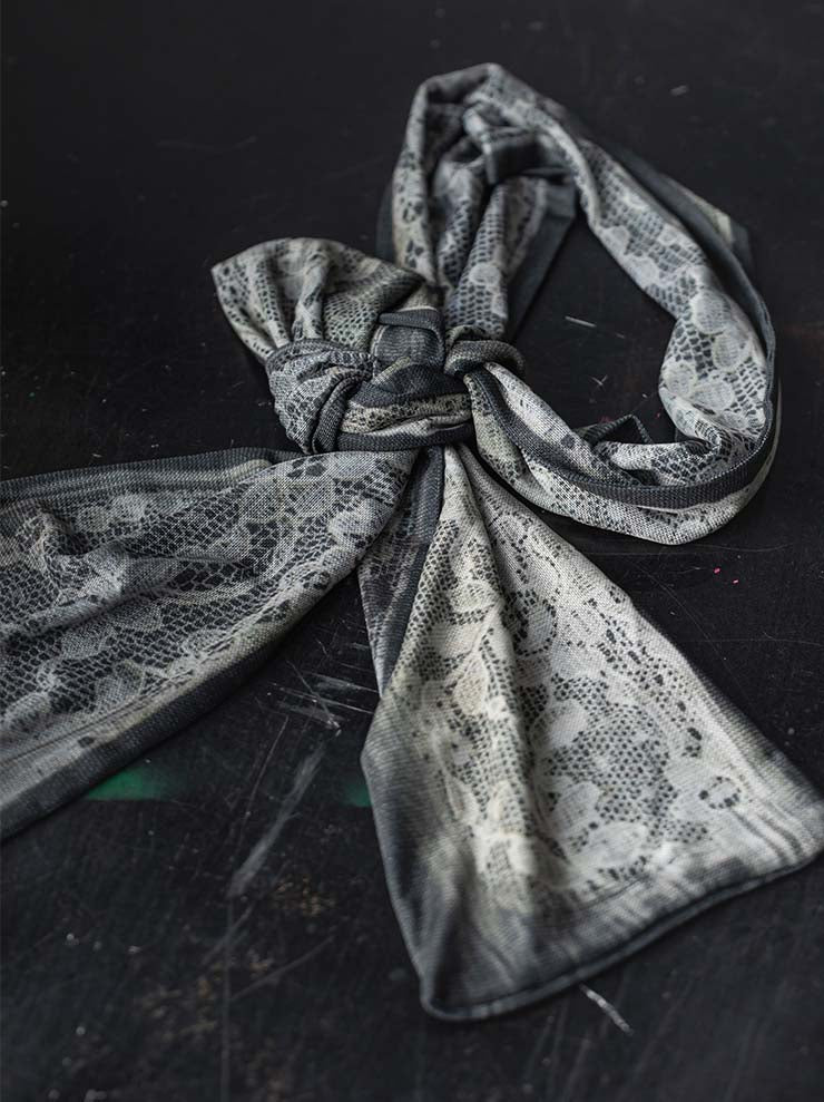 IA LONDON<br>MINI MESH SCARF / LACE PRINT