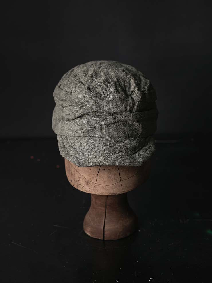 EVAN SCOTT MONROE<br>Specialist Cap / Pomegranate, Greige/Green