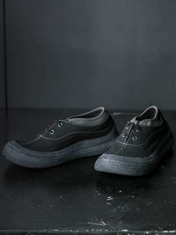 COMMUNS<br> SIGNATURE SHOES / BLACK