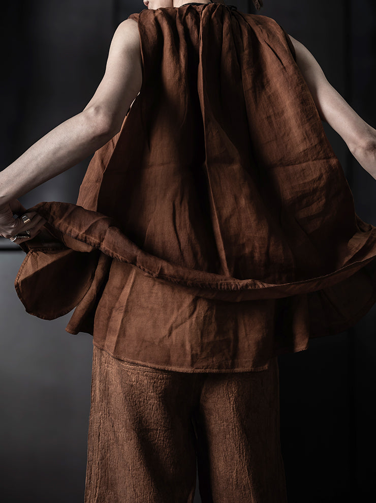 KINYAN LAM<br>WOMENS Natural Dye Pleated Ballon Vest / Brown