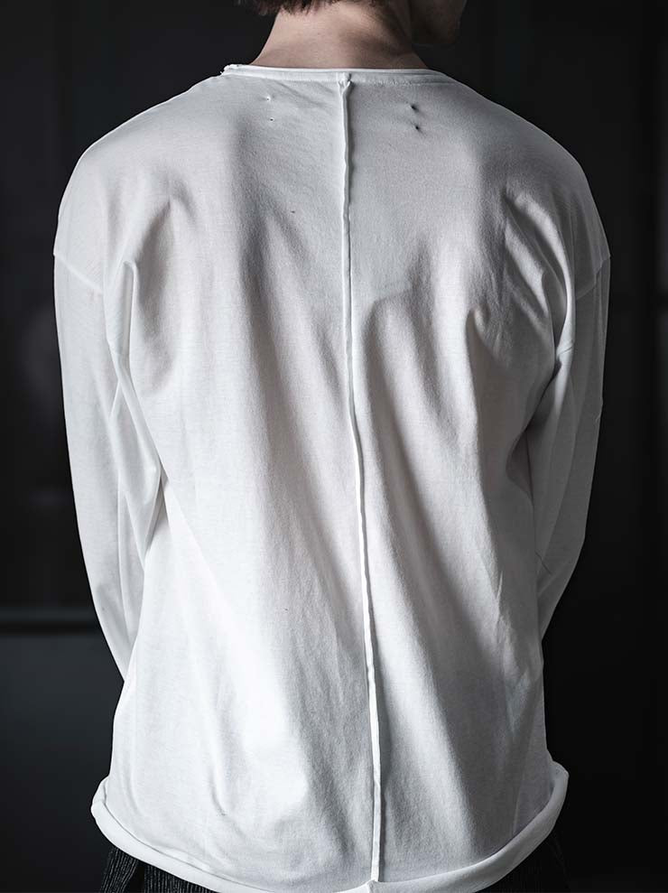 individual sentiments<br />UNISEX Loose-fit Long-sleeve T-shirt / OFF WHITE