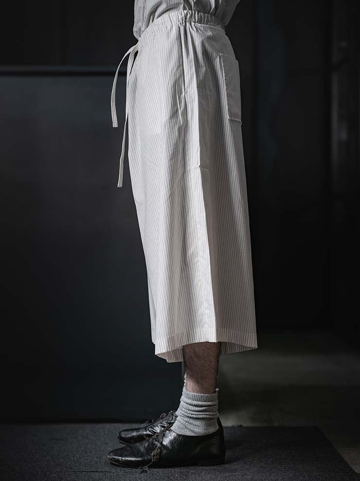 WRIGHT + DOYLE<br>UNISEX MELDON SHORTS / CHALK BRICK PINSTRIPE