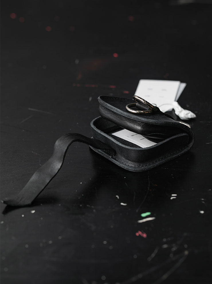 GUIDI<br>レザーコインパース with キーリング W10 BLKT / HORSE FULL GRAIN