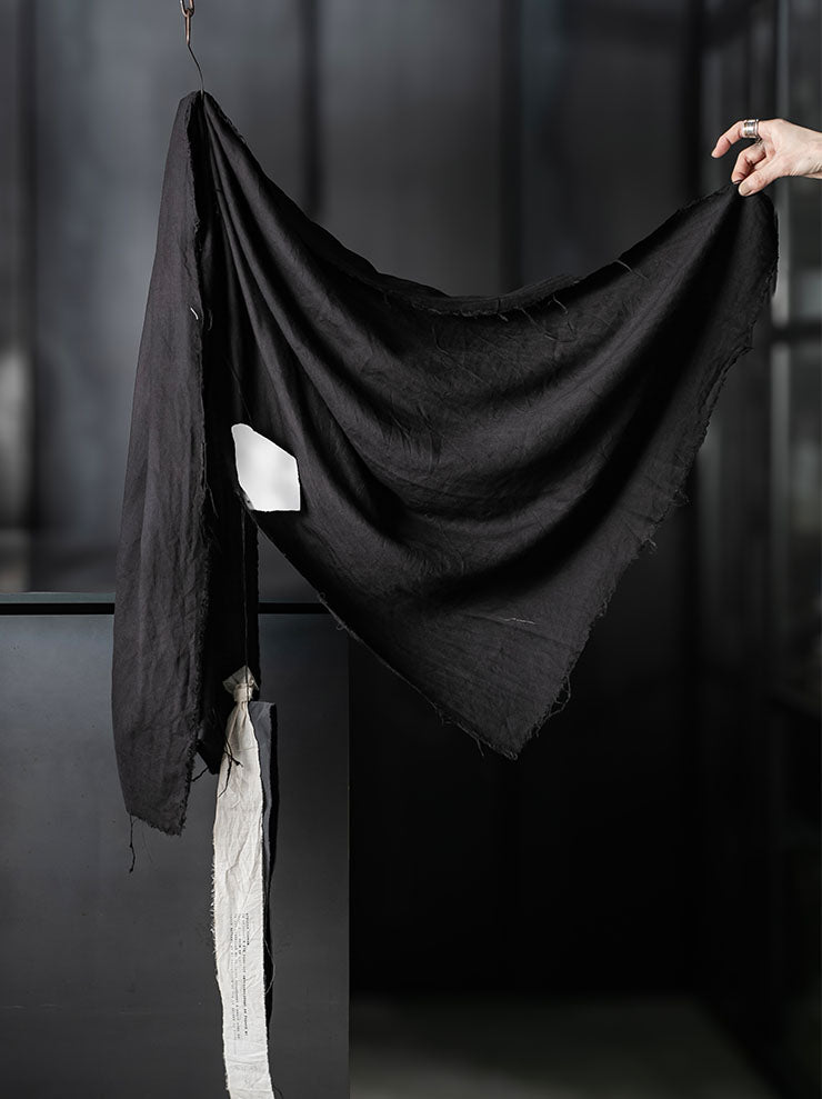 ATELIER SUPPAN<br>BROWN SCARVE  raw cut hem / W26-23