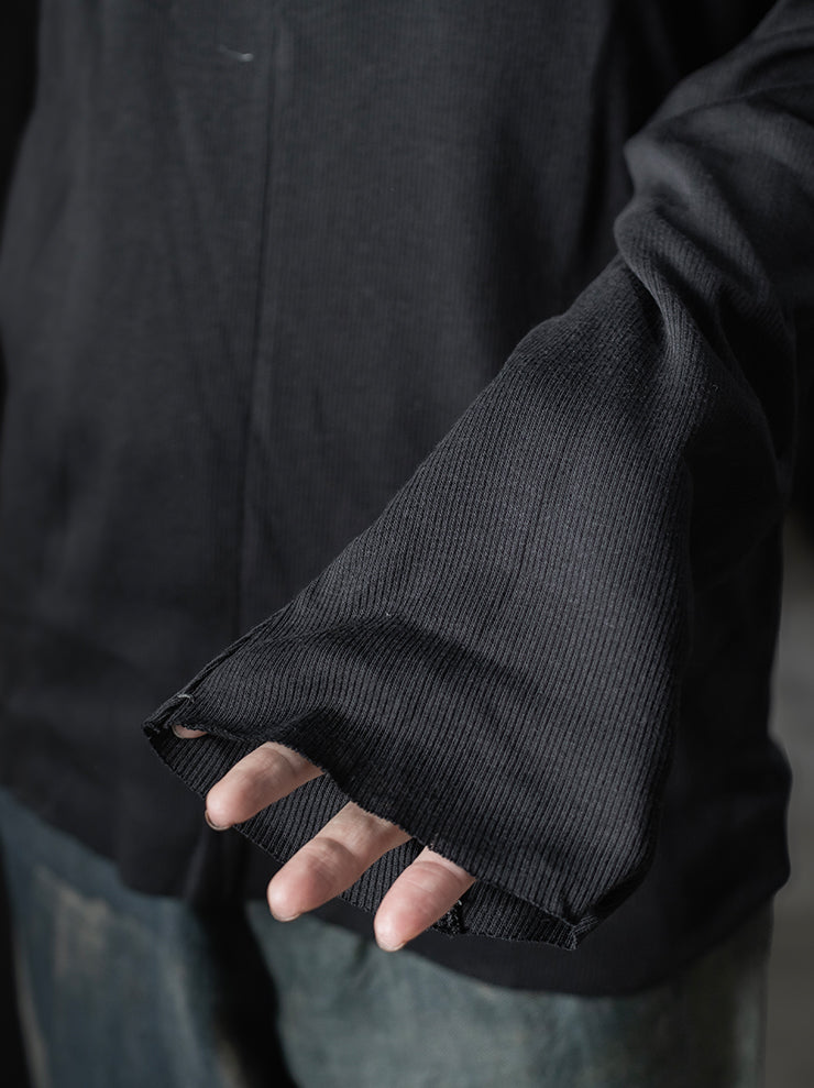 K’ANG <br>Unisex front buttoned round T-shirt / BLACK