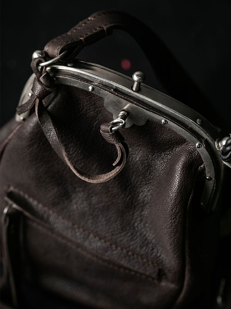 MDK – MIRANDA KALOUDIS<br>FRENCH LOCK BAG S / COWHIDE LEATHER / MAROON