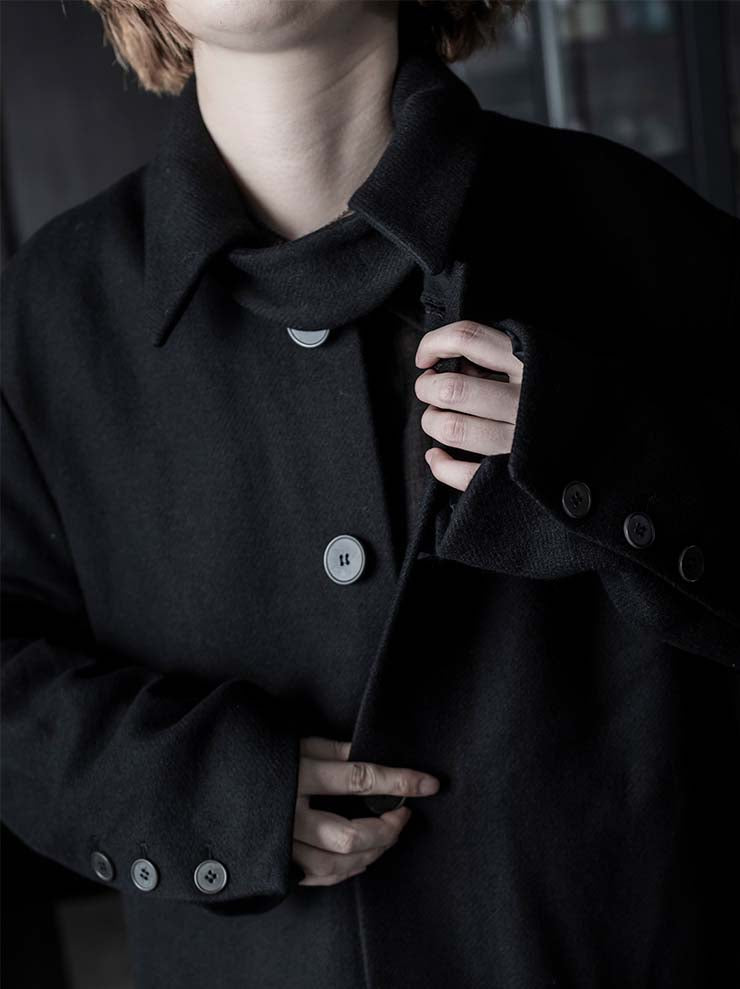 K'ANG<br> UNISEX OVERSIZE SINGLE BREASTED WITH COLLAR CLOSER COAT / BLACK