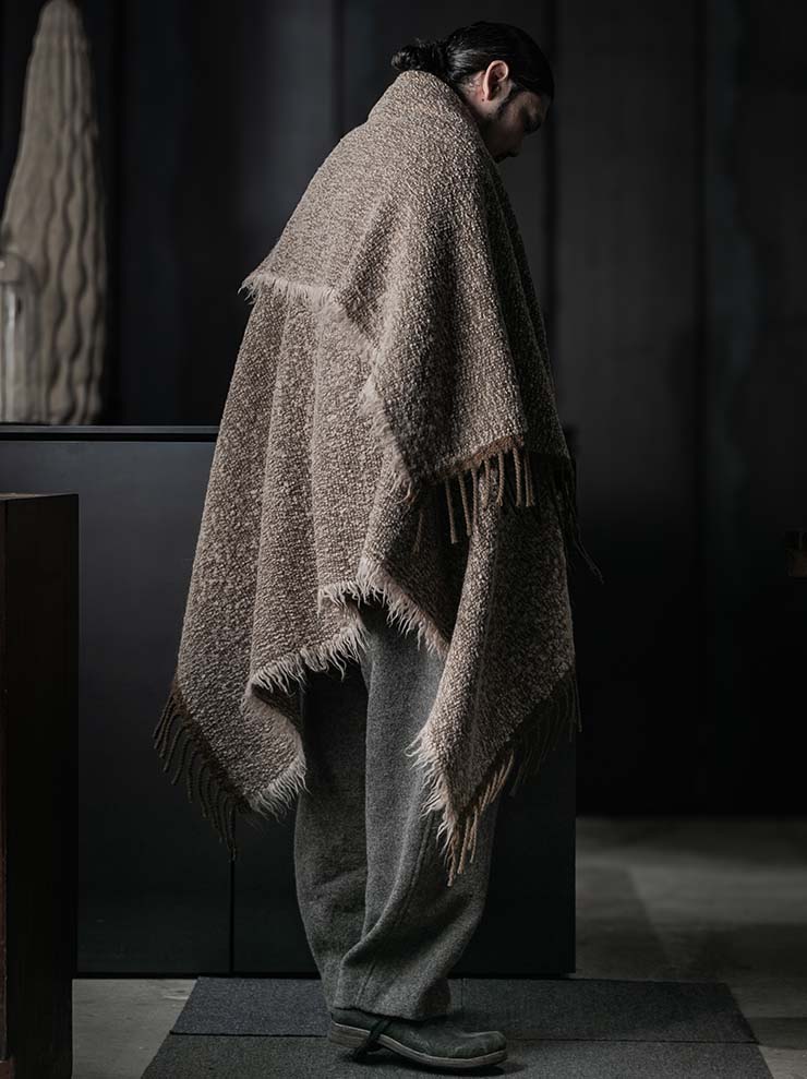 UMA WANG<br>SCARF / TAN