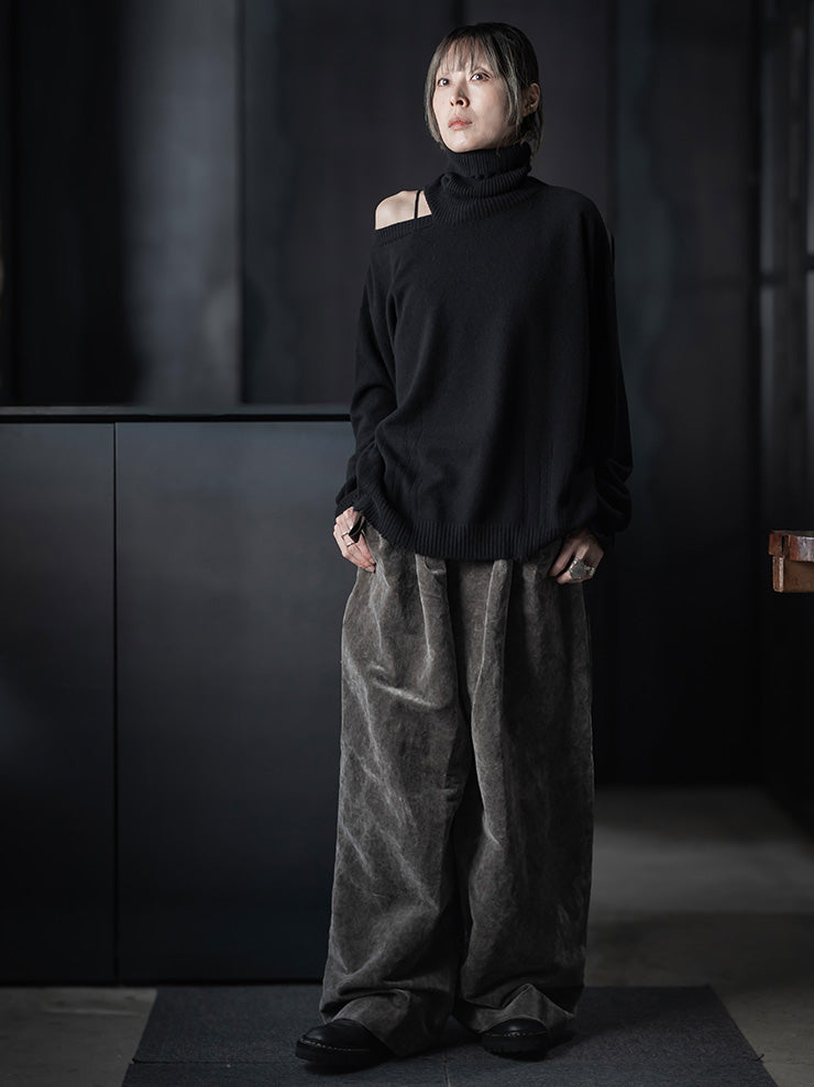 UMA WANG<br>WOMENS CASHMERE HIGH NECK TOP / BLACK