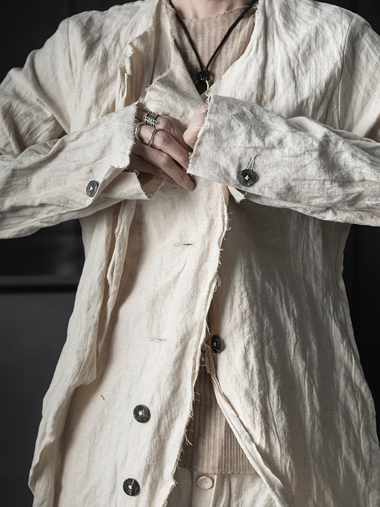 CHIAHUNG SU<br>HAND-DYED & WOVEN LAYERING RAW EDGE BLAZER / ECRU