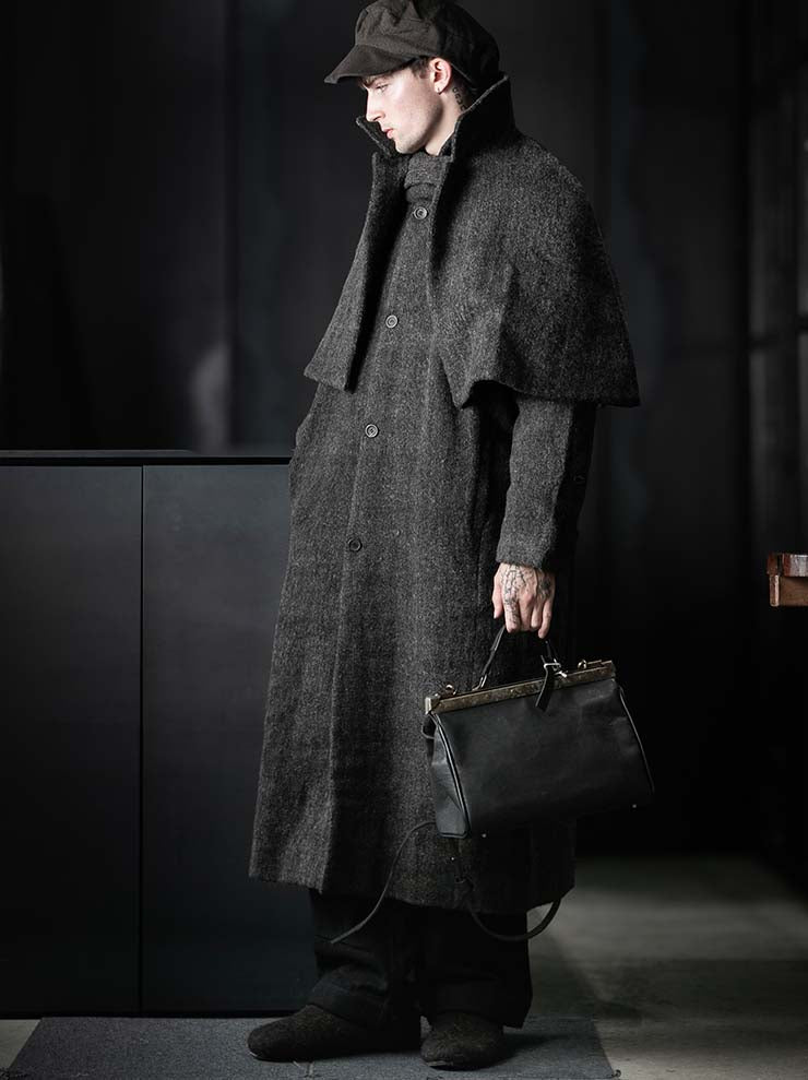 toward(s)<br>MERINO &amp; YAK WOOL BLEND CAPE / DARK GREY