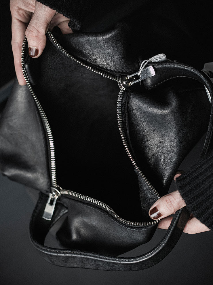 GUIDIスモールハンドルバッグ JAN3 BLKT / SOFT HORSE FULL GRAIN