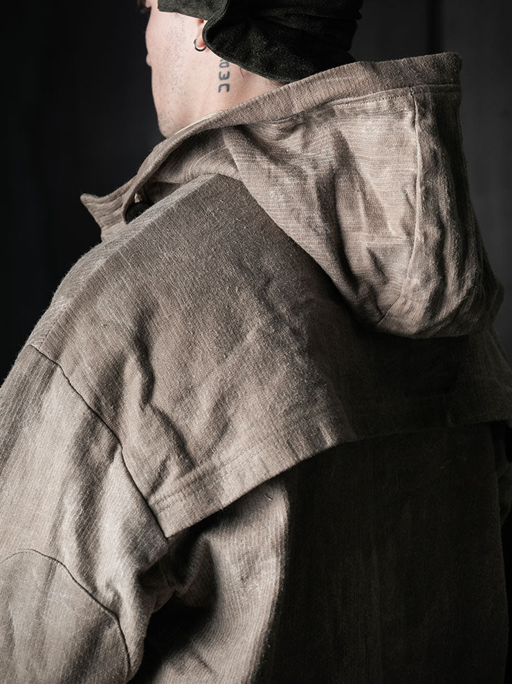 toward(s)<br />WAXED REVERSE CORDUROY PARKA / BEIGE