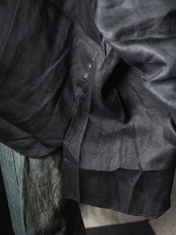 K’ANG <br>Unisex oversized back pleated shirt / BLACK