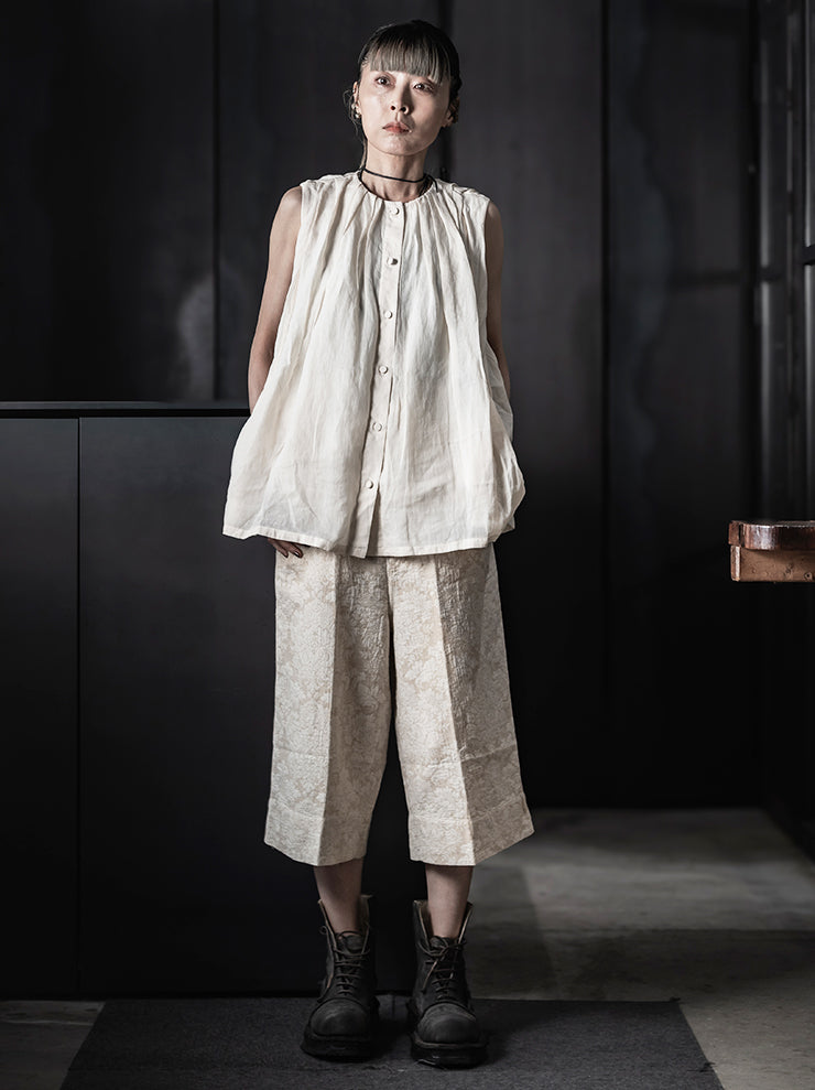 KINYAN LAM<br>Unisex Jacquard Wide Capri Trousers / Raw White