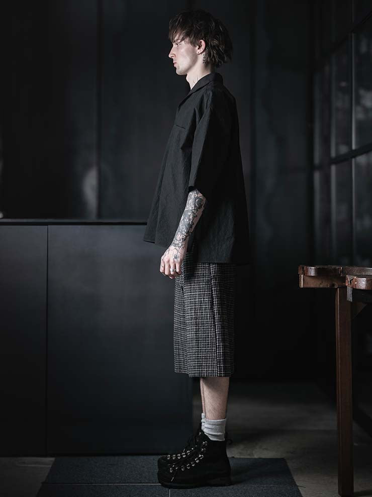 individual sentiments<br />UNISEX スイッチング 3/4 スリーブ シャツ / BLACK