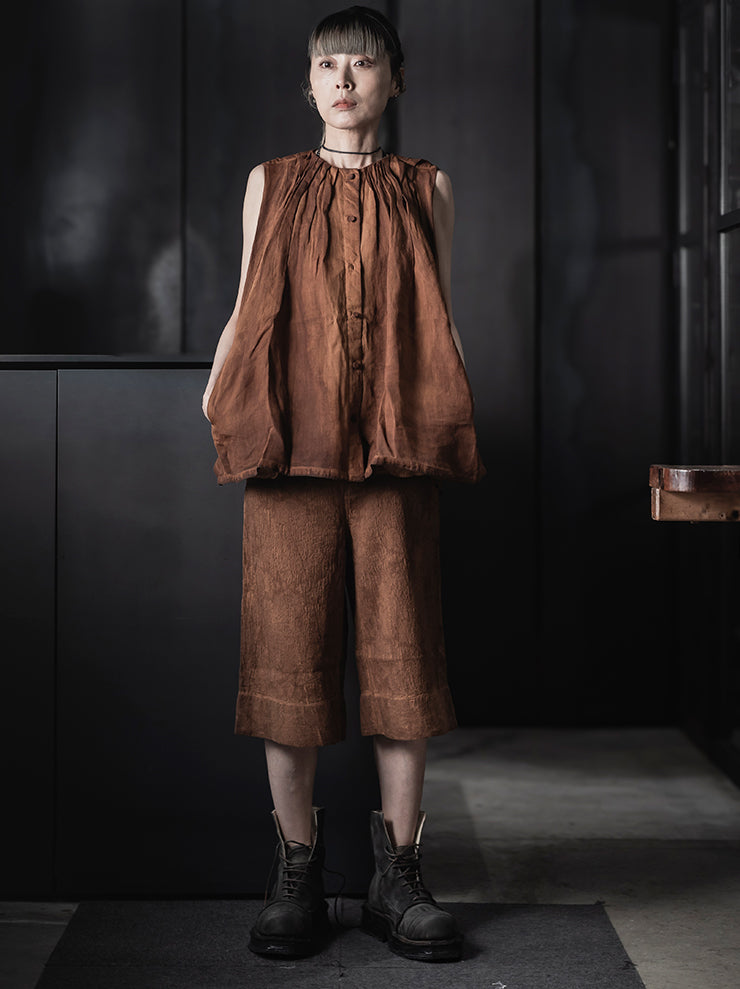 KINYAN LAM<br>WOMENS Natural Dye Pleated Ballon Vest / Brown