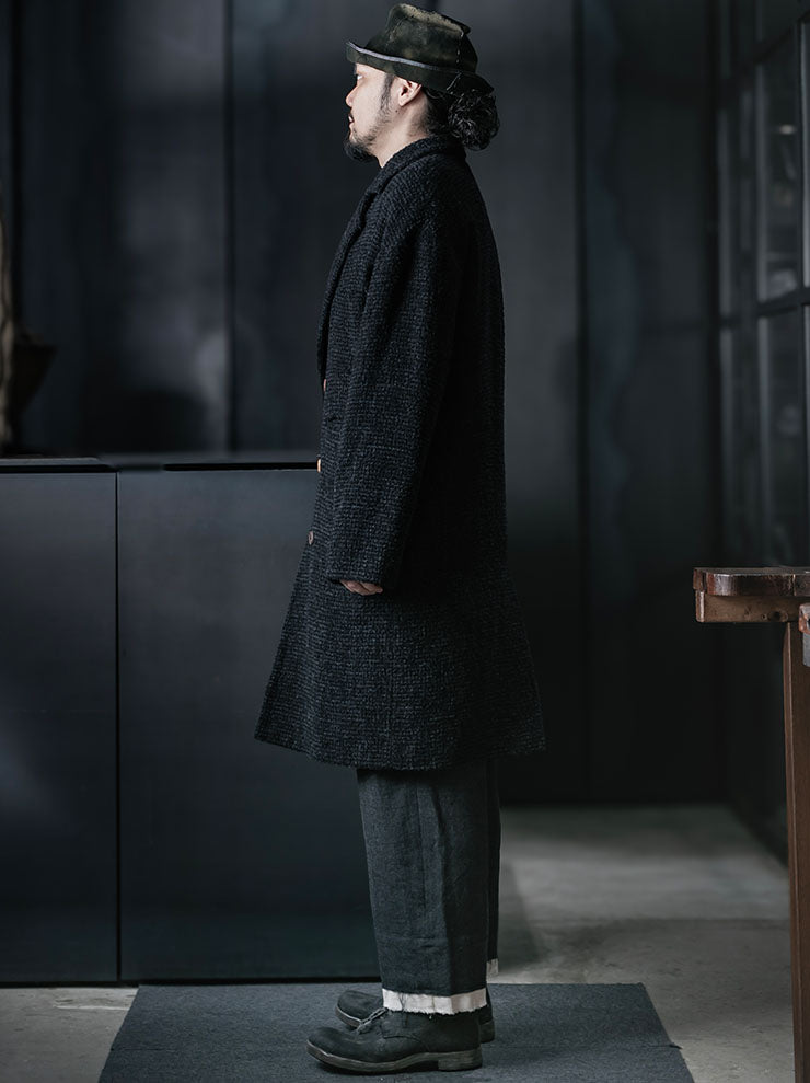 CHIAHUNG SU<br>MENS HAND WOVEN DOUBLE BREAST WOOLEN COAT / DARK GREY & BLACK