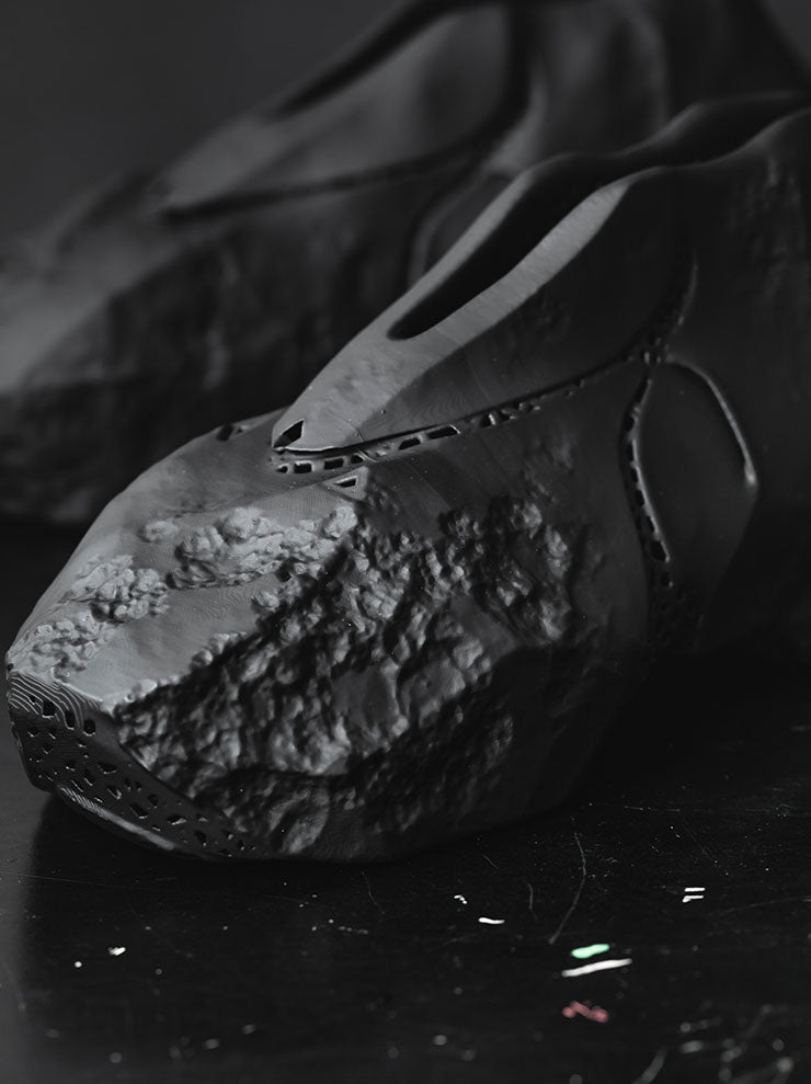 OUTBREAK LAB<br>MENS 3D printed Mid-top shoes / BLACK