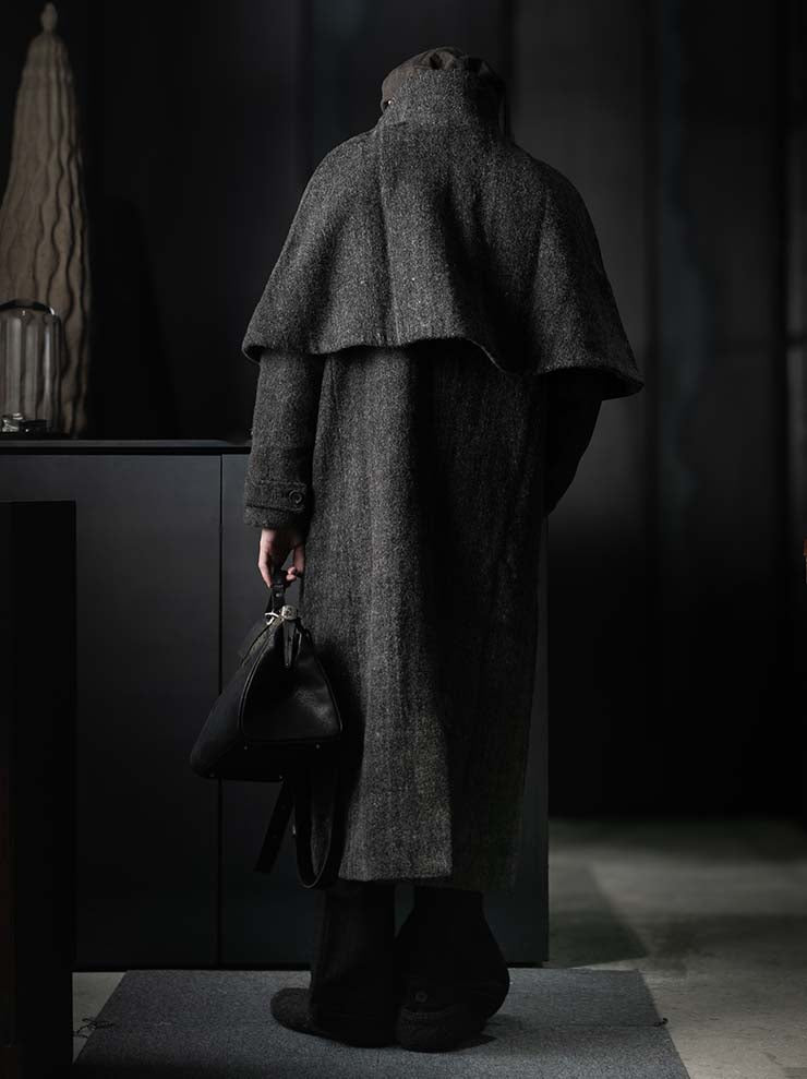 toward(s)<br>MERINO &amp; YAK WOOL BLEND CAPE / DARK GREY
