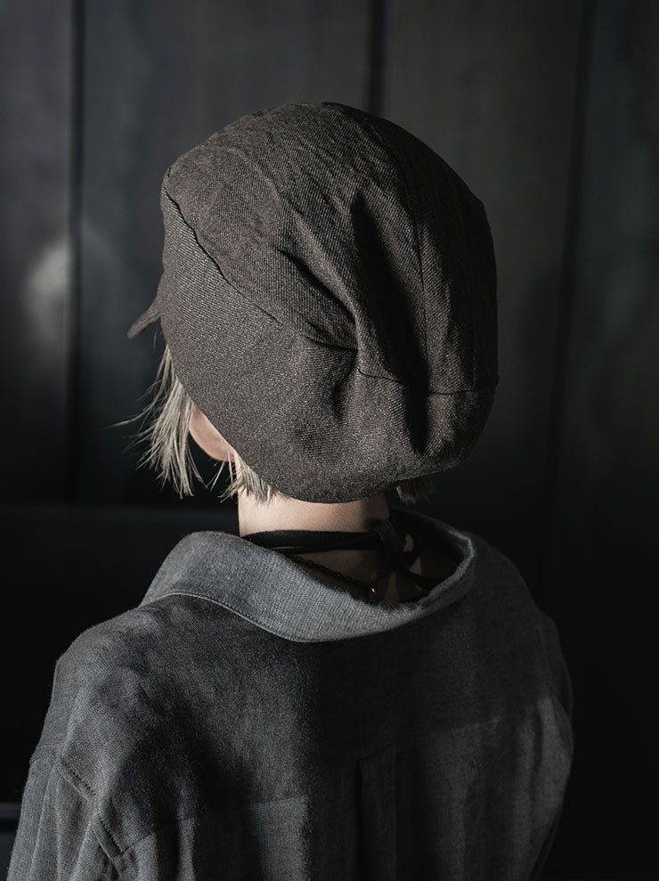 CHIAHUNG SU<br>SOFT STRUCTURE PANELED BRIM HAT / BROWN