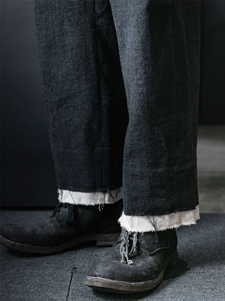 CHIAHUNG SU<br>MENS HAND WOVEN & WIDE STRAPPING TROUSER WITH LINING / GREY