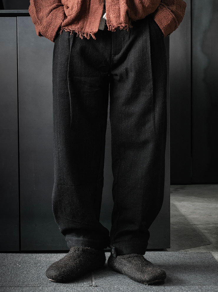 toward(s)<br>2 PLEAT PANTS IN DRIZZLE WEAVE WOOL / IRON INK BLACK