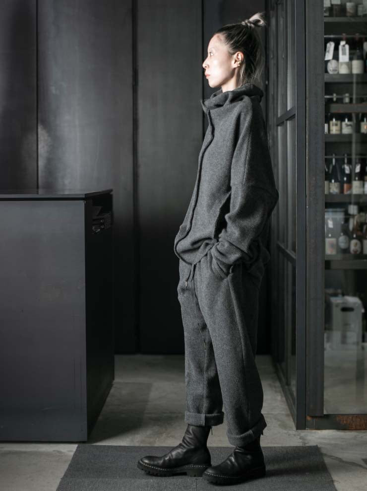 individual sentiments<br> UNISEX LOOSE SILHOUETTE HIGH NECK L/S T-Shirts  / medium gray