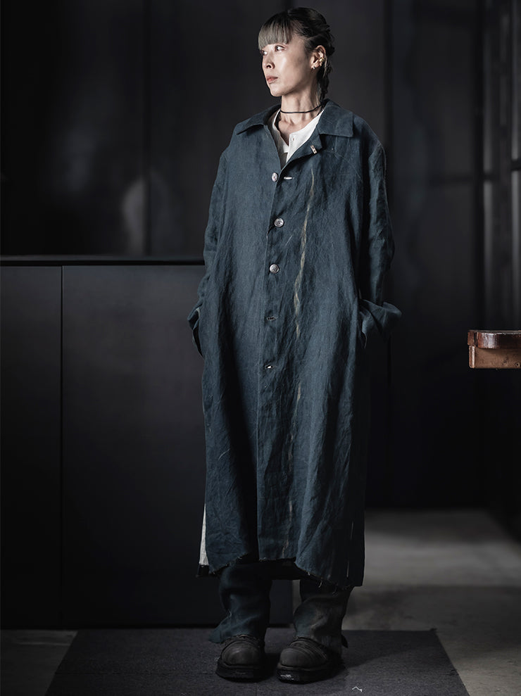 K’ANG <br>Unisex relaxed-fit dust coat with 925 silver closer / SHADOW