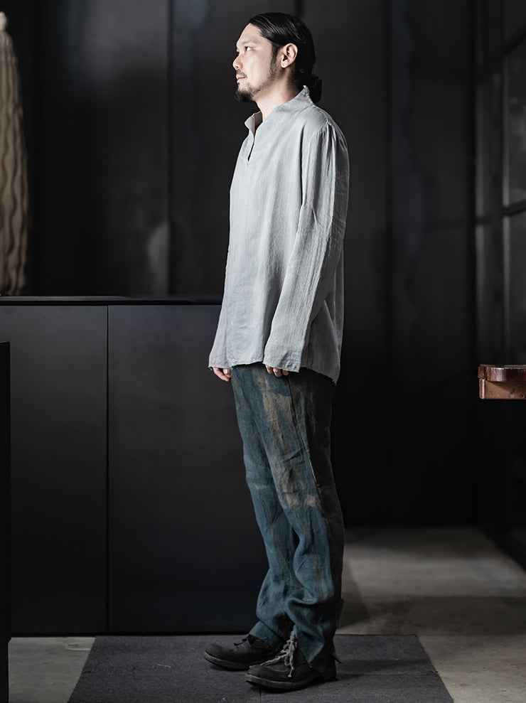 K’ANG <br>Men’s opened collar pullover shirt / GREY INDIGO