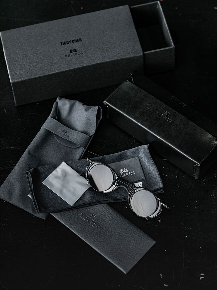 RIGARDS × ZIGGY CHEN<br>TITANIUM フレームサングラス / BLACK ANTIQUE × BLACK / RG1943ZC