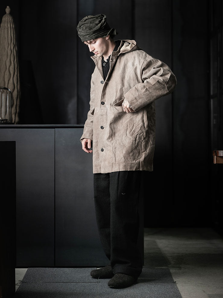 toward(s)<br />WAXED REVERSE CORDUROY PARKA / BEIGE