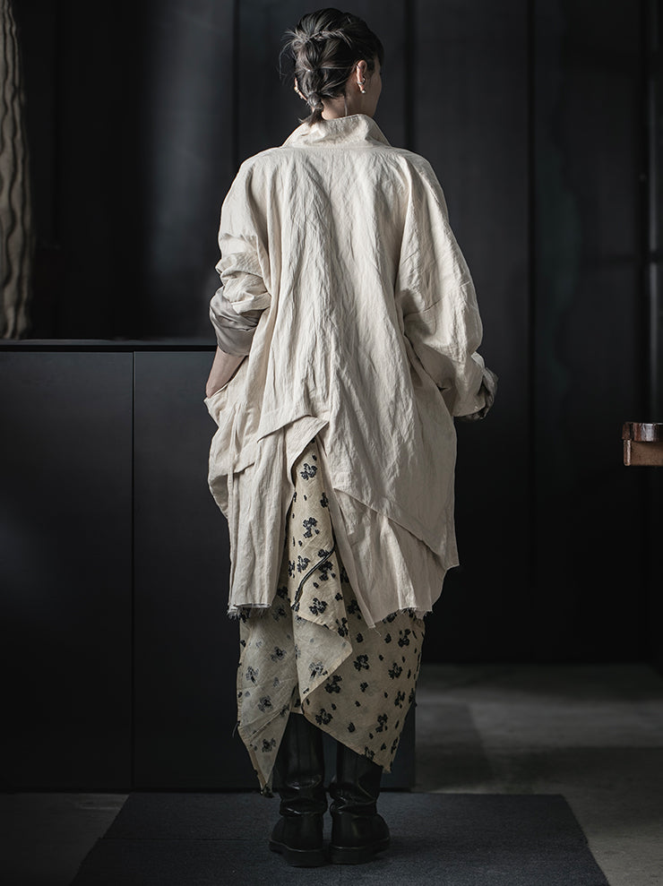 CHIAHUNG SU<br>STRAPPING DAMAGE WASHED & HAND WOVEN COAT / ECRU