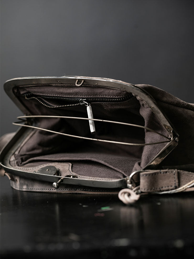 MDK – MIRANDA KALOUDIS<br>FRENCH LOCK BAG L / HORSE LEATHER / NATURAL SHADES