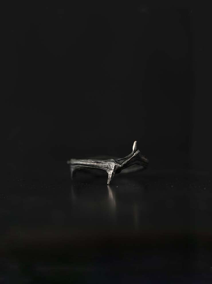 DETAJ <br>DEVIL CLAW SILVER RING / DC-R01