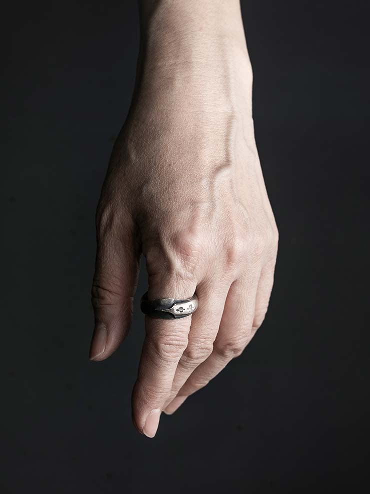 DETAJ<br>FRAGMENS OF REMINISCENCE SILVER RING / FR-PEN-R01
