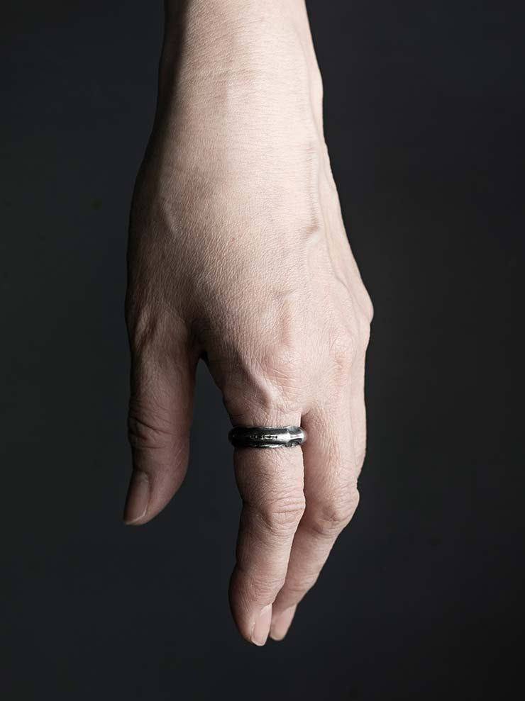 DETAJ<br>FRAGMENS OF REMINISCENCE SILVER RING / FR-PEN-R02