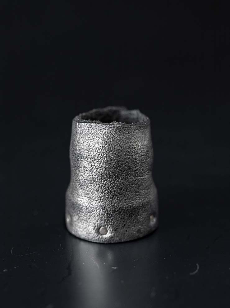 DETAJ<br>LEATHER RING SHORT / VINTAGE SILVER