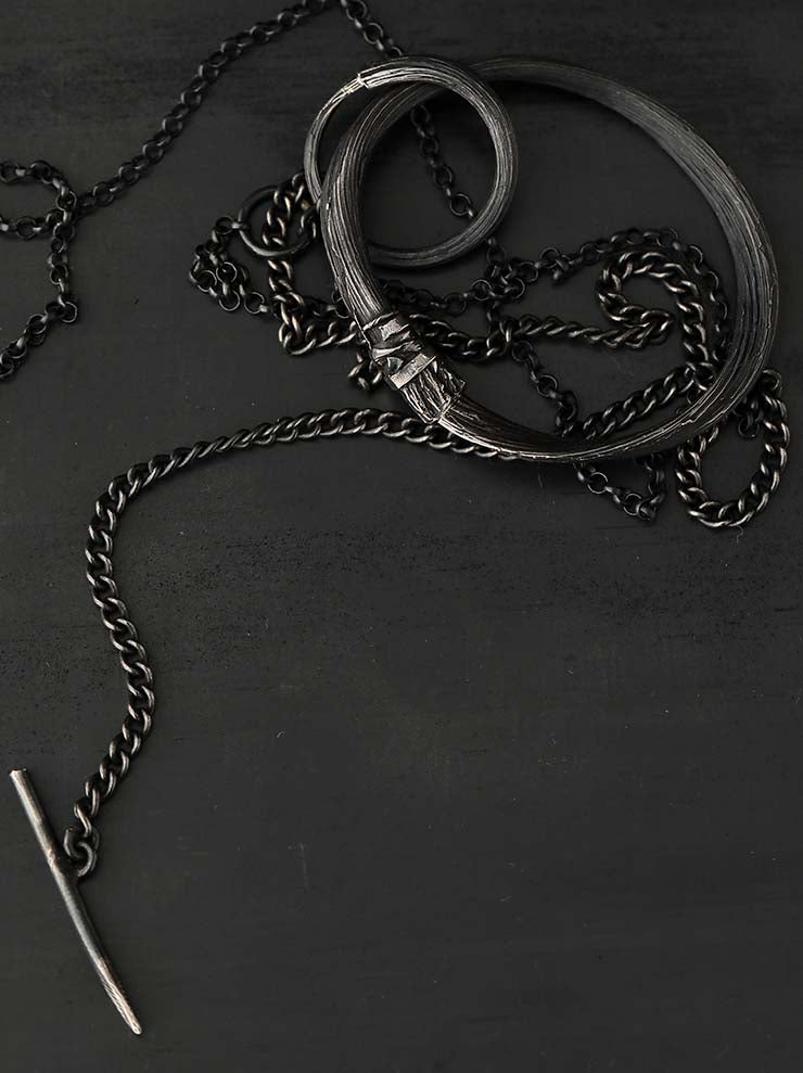 DETAJ<br>HAIR NECKLACE / BLACK