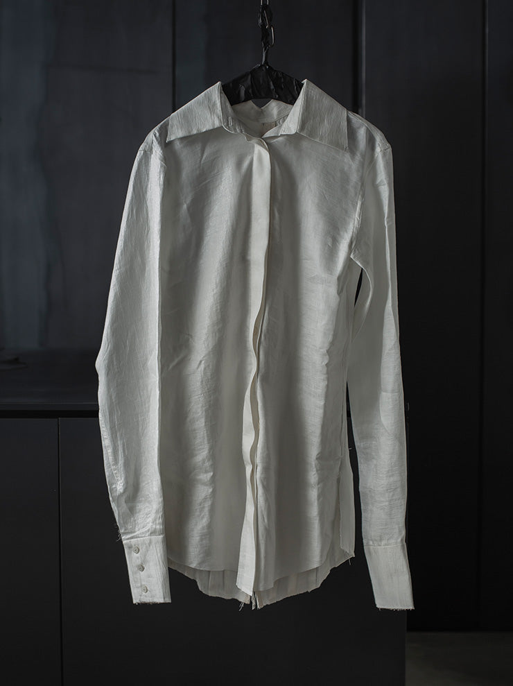 OLUBIYI THOMAS<br> UNISEX back pleat shirt / WHITE