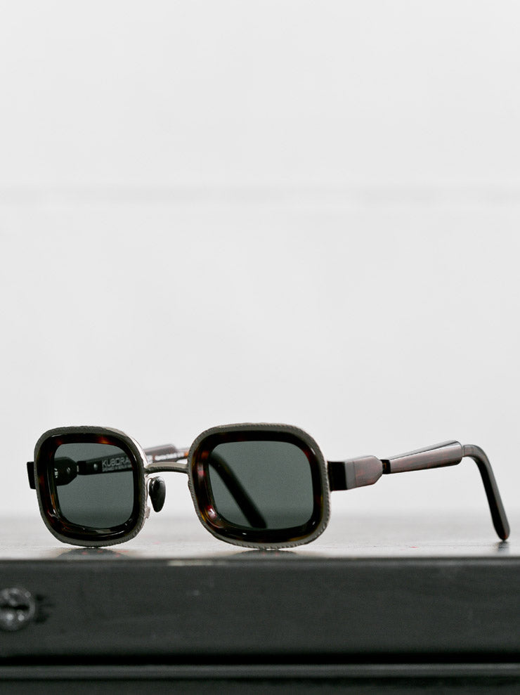 KUBORAUM<br> Sunglasses Z6 43-31 TS 2greygreen
