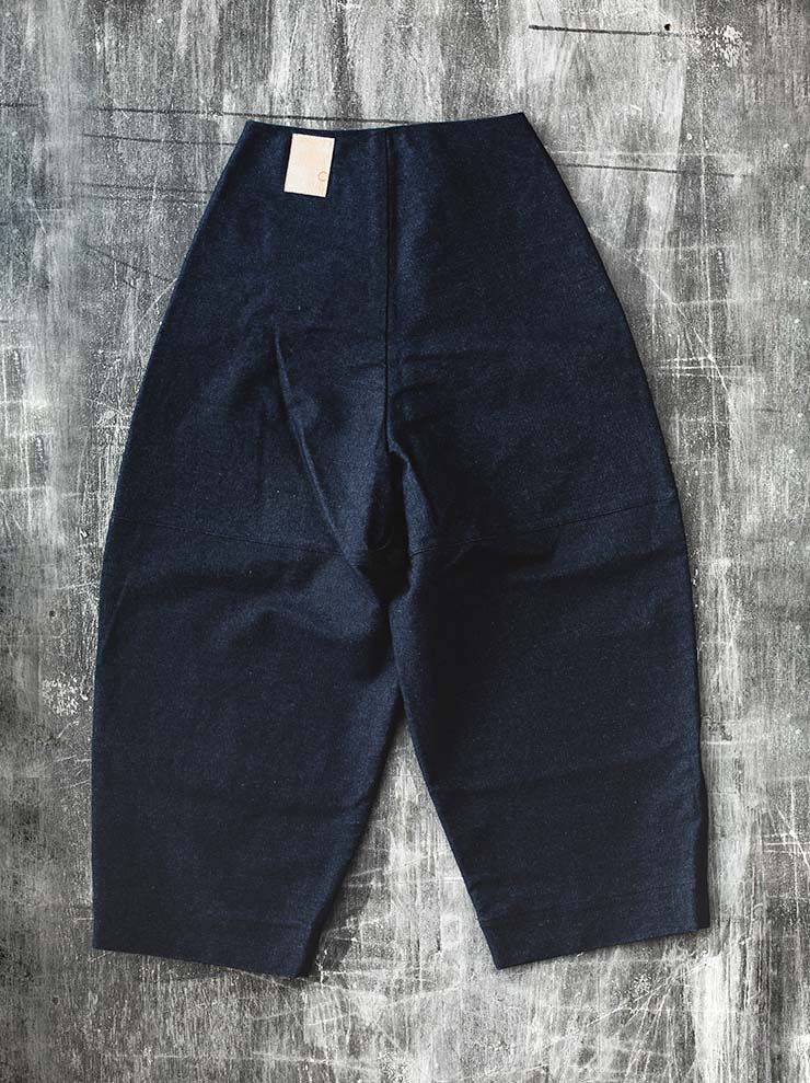 THE BACKWARD VENDOR<br> Minor jeans / DENIM