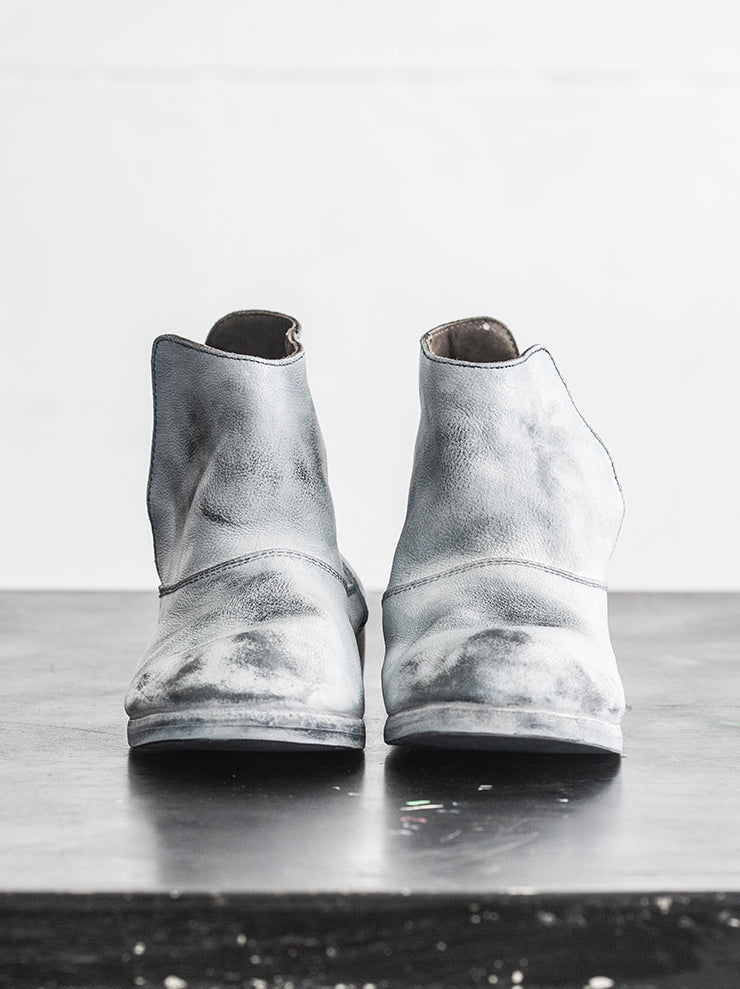 NUTSA MODEBADZE<br> Women's short boots ART WHITE