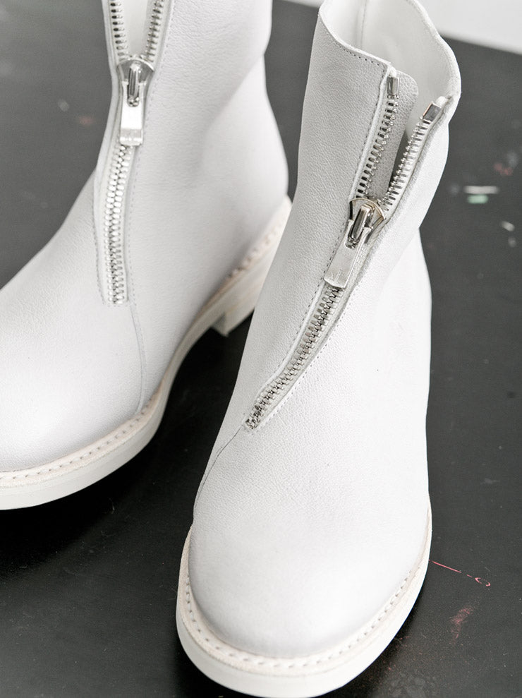 the last conspiracy<br> GNA-Women's Low Zip Boots OFF WHITE